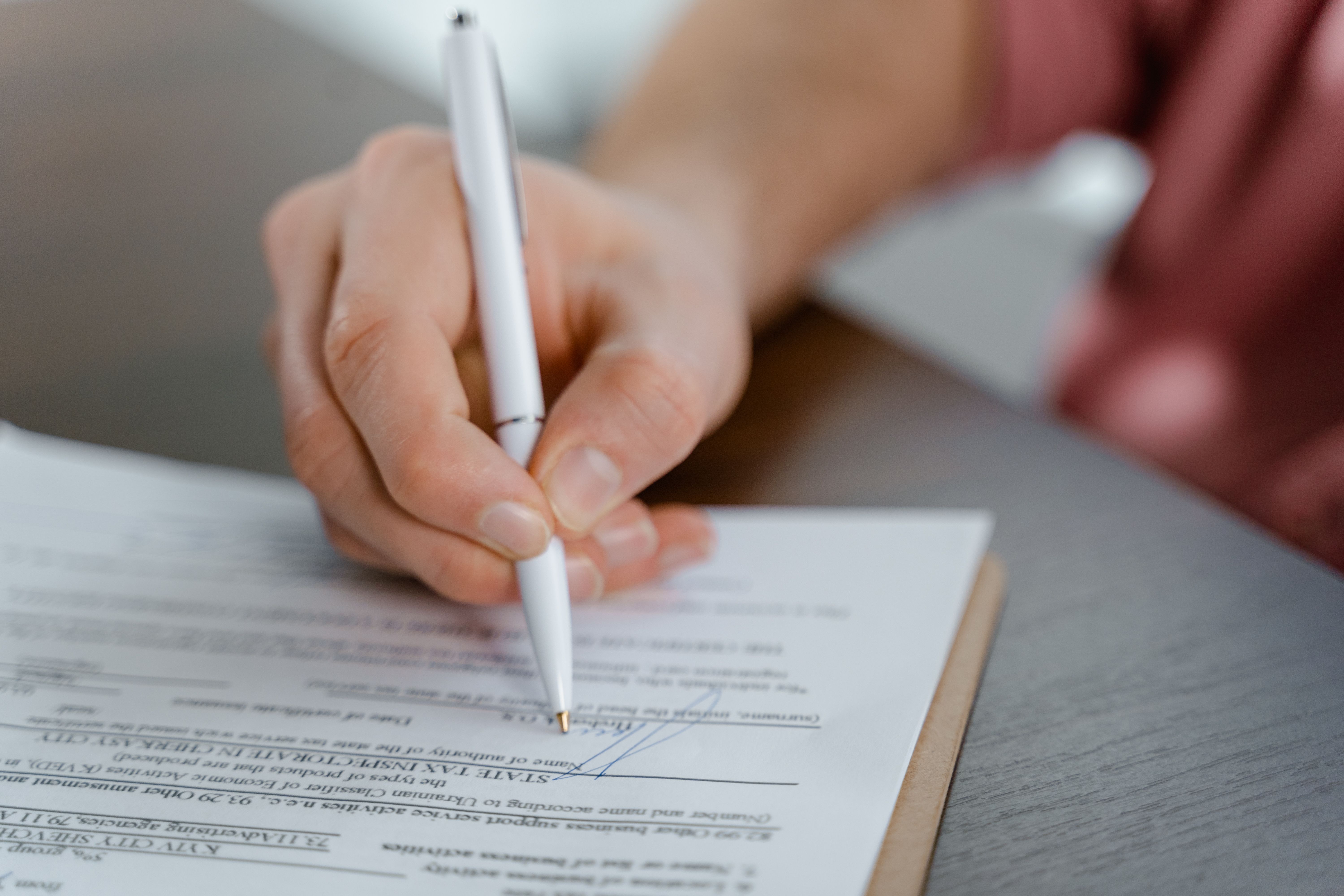 Questions to Ask Before Signing an Internet Service Contract in the Philippines